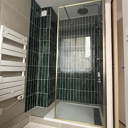 Le Petit Baudelaire アパート *