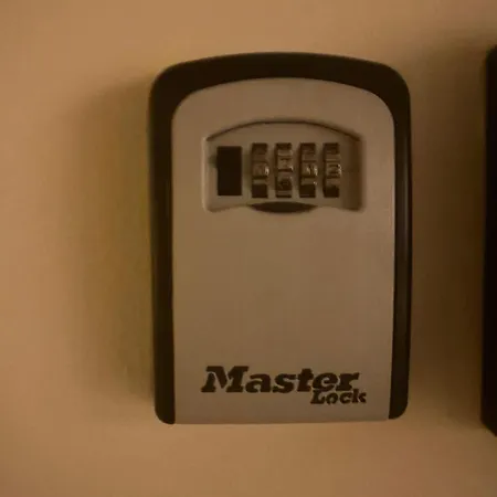 Le Petit Baudelaire アパート ディジョン