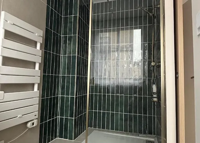 Le Petit Baudelaire Apartment *